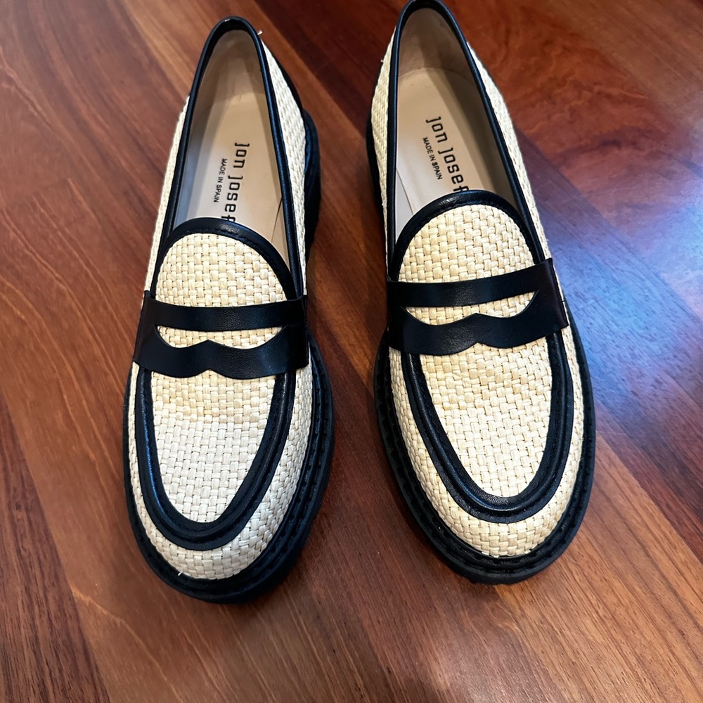 Jon Josef Rafa black and beige loafers! Worn once. Size 7.5 Super versatile!